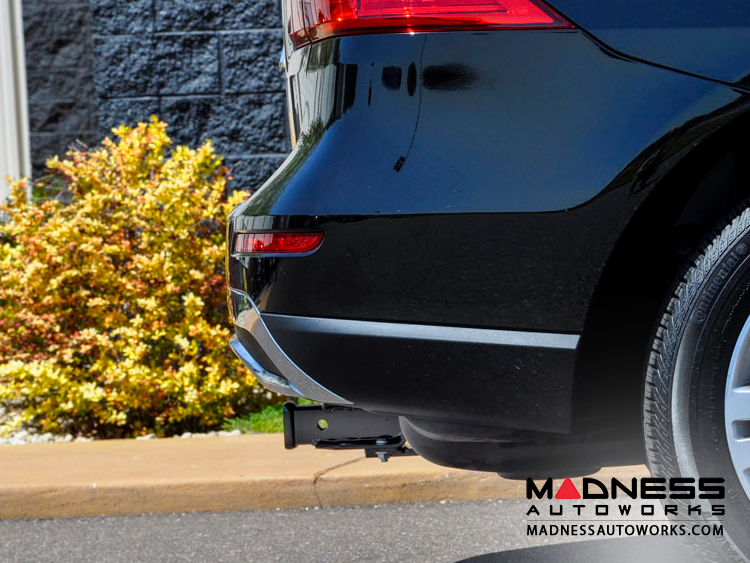 Mercedes Benz ML 350 BlueTec Trailer Hitch by Curt Class III Hitch